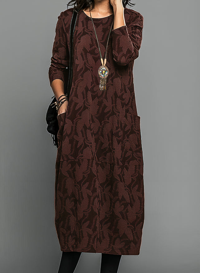 Cassie | Casual crew-neck winter dress