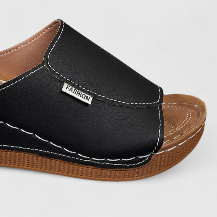 CELESTRIA | ORTHOPEDIC SANDALS